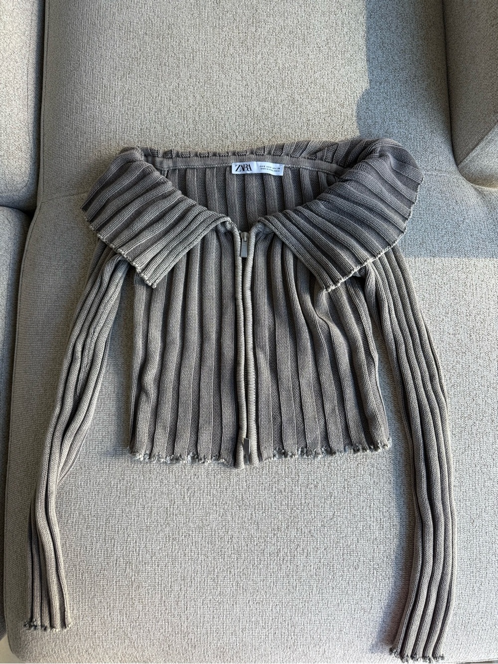 ZARA Taupe Ribbed Off-the-Shoulder Zip Cropped Sweater